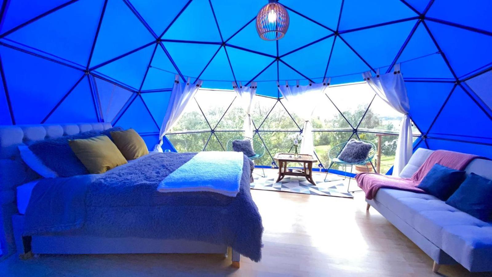 Glamping Blue. *